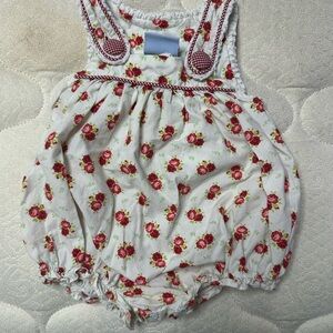 Three Sisters Floral Bubble with Gingham Buttons